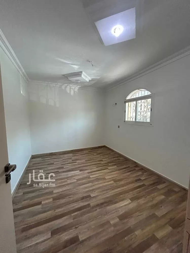 عمارة للإيجار في شارع الدوادمي, حي مغرزات, مدينة الرياض, منطقة الرياض