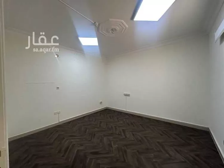 مكتب تجاري للإيجار في شارع عبدالله ابن سعود ابن عبدالعزيز الفرعي, حي الإزدهار, مدينة الرياض, منطقة الرياض صورة 4