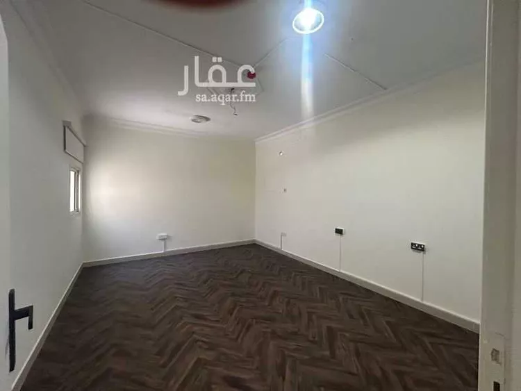 مكتب تجاري للإيجار في شارع عبدالله ابن سعود ابن عبدالعزيز الفرعي, حي الإزدهار, مدينة الرياض, منطقة الرياض صورة 5