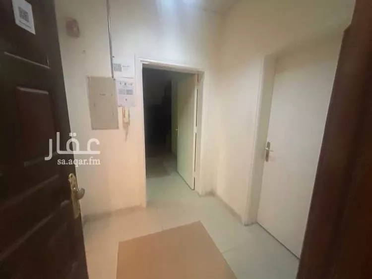 Commercial Office for Rent in Riyadh Al Mughrizat صورة 4