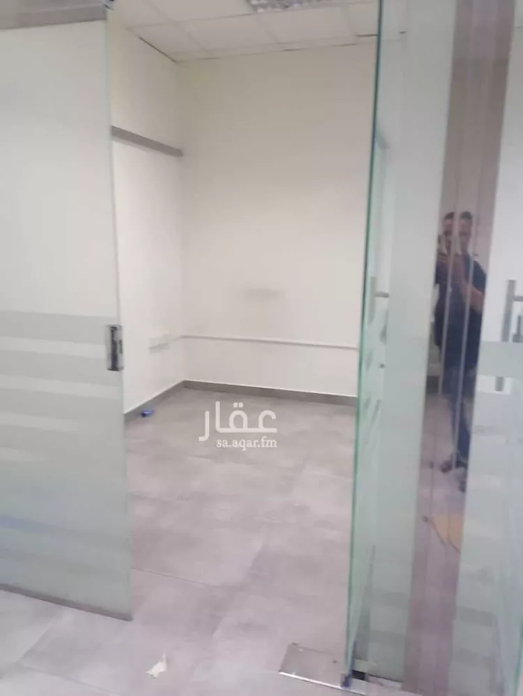 مكتب تجاري للإيجار في شارع الحسين بن علي, حي المصيف, مدينة الرياض, منطقة الرياض صورة 2