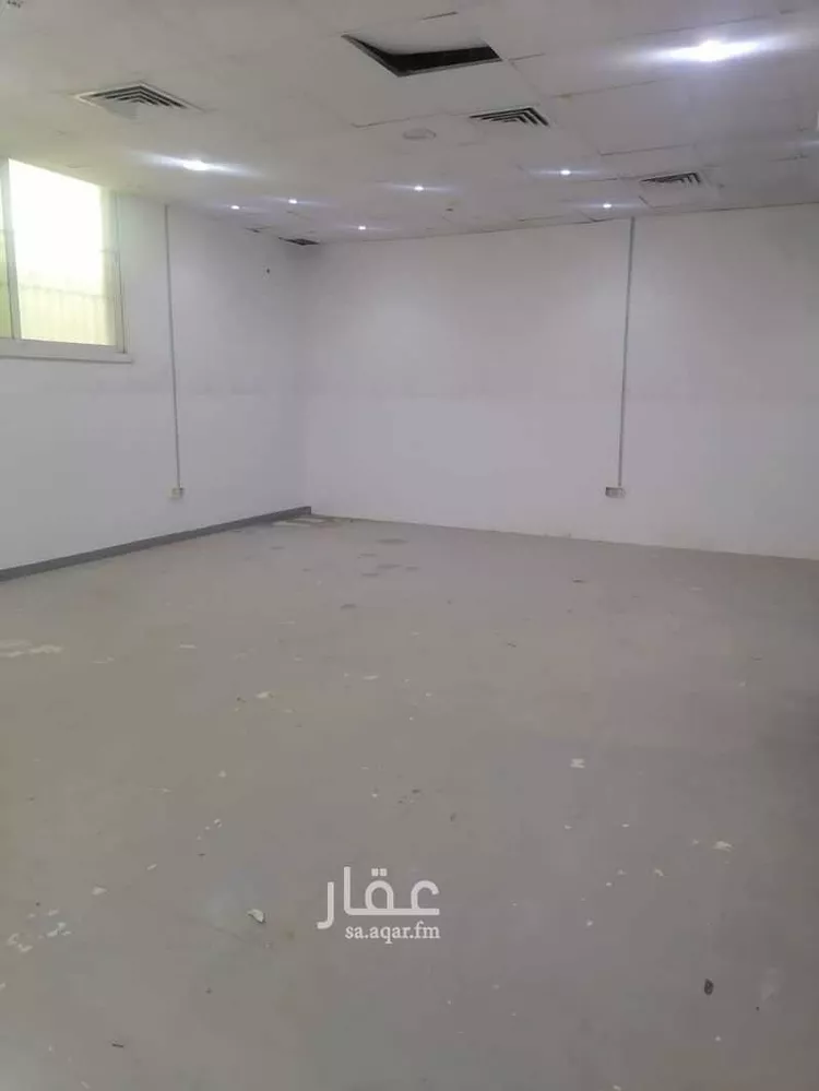مكتب تجاري للإيجار في شارع طريق الملك عبدالعزيز الفرعي, حي الملك فهد, مدينة الرياض, منطقة الرياض صورة 2