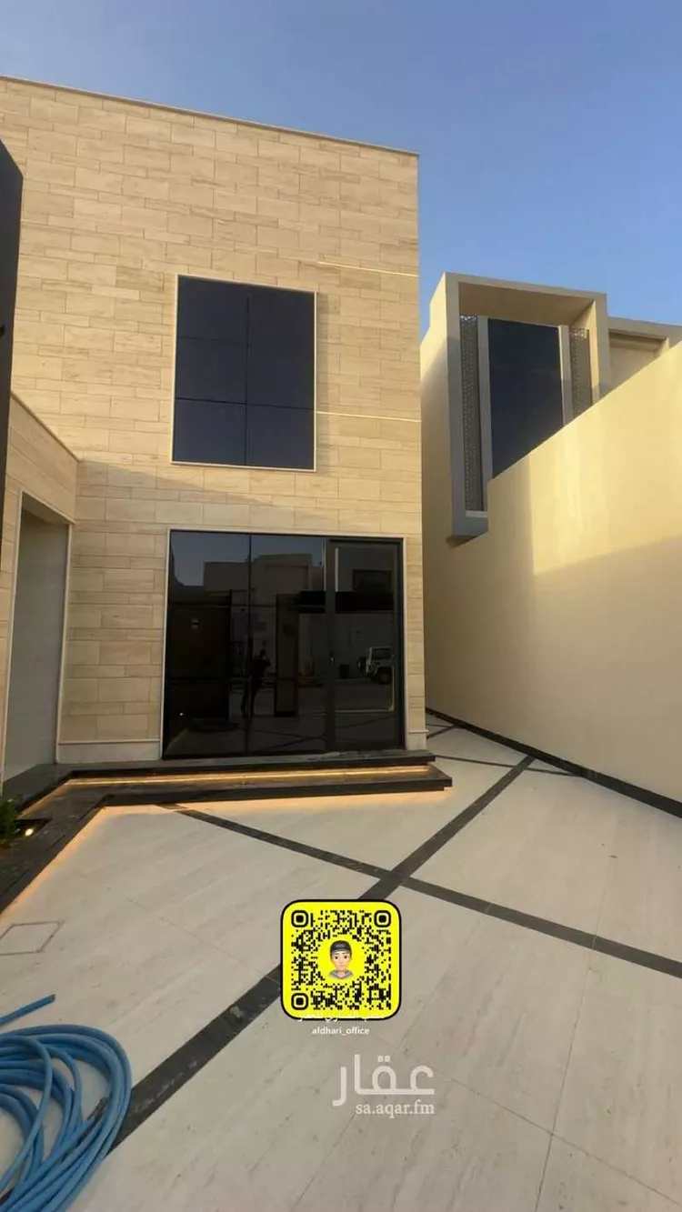 فيلا للبيع في شارع محمد بن عمر القرشي, حي المنار, مدينة عنيزة, منطقة القصيم صورة 2