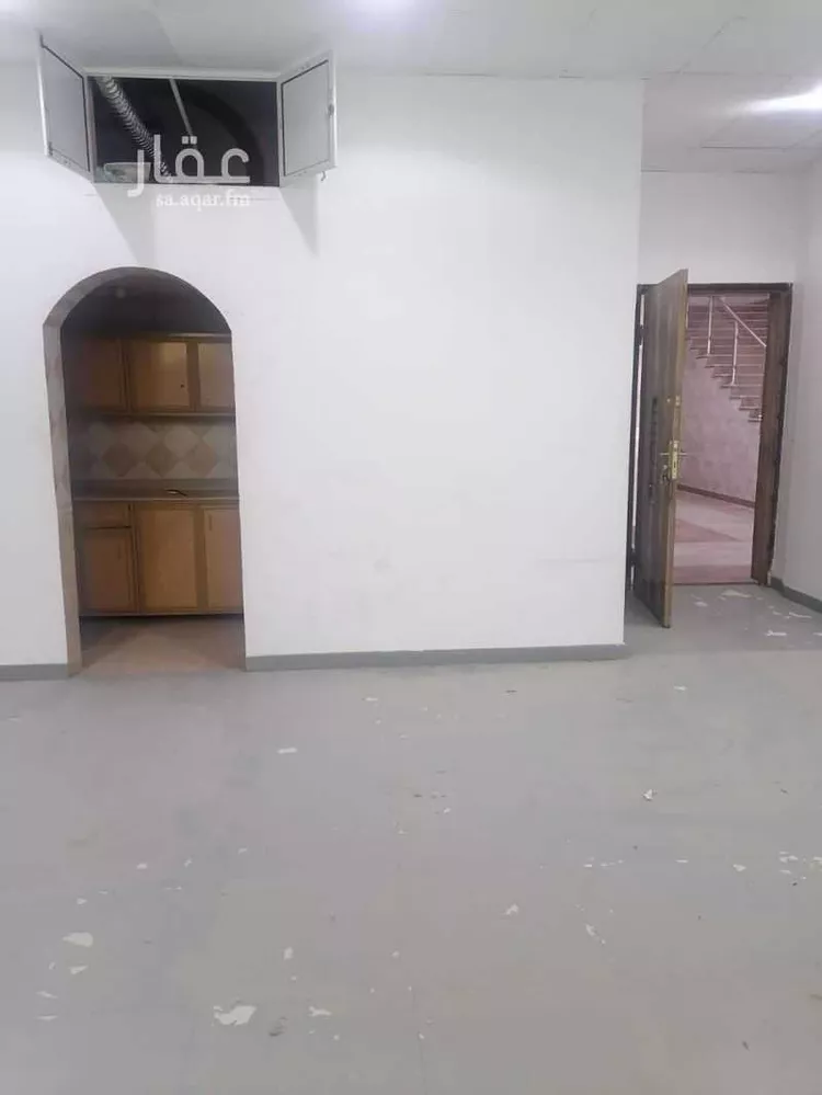 مكتب تجاري للإيجار في شارع طريق الملك عبدالعزيز الفرعي, حي الملك فهد, مدينة الرياض, منطقة الرياض صورة 3