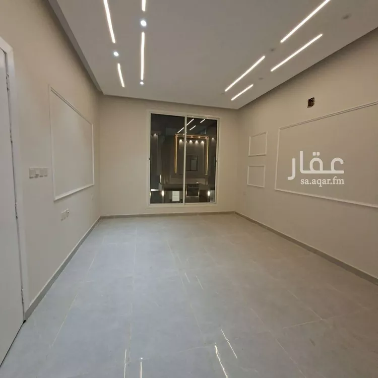 Floor for Sale in Riyadh Al Janadriyah