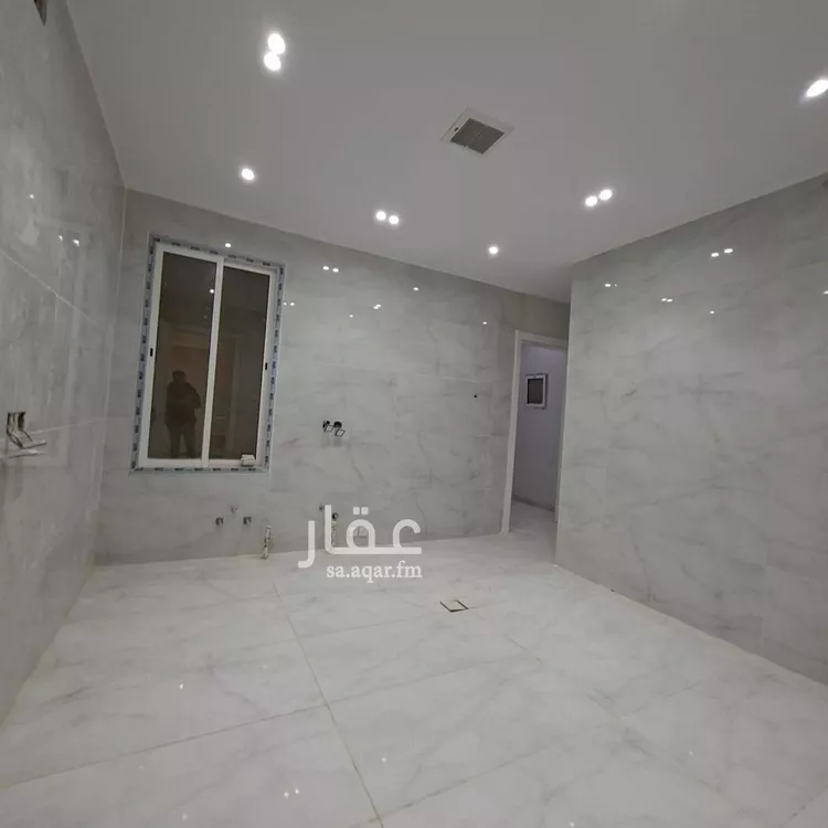 Floor for Sale in Riyadh Al Janadriyah صورة 4