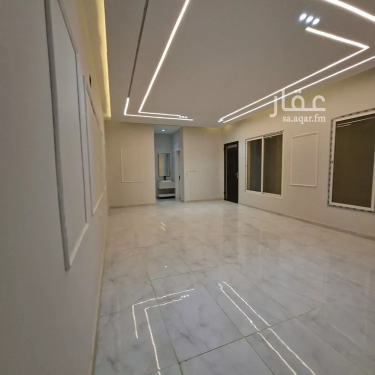 Floor for Sale in Riyadh Al Janadriyah