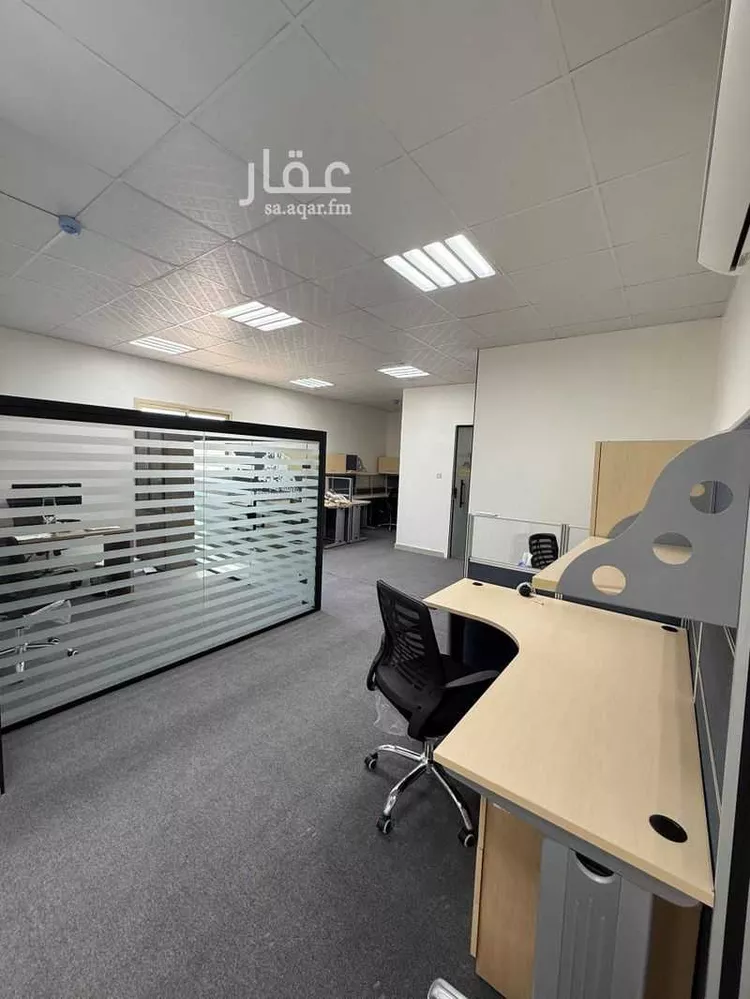 مكتب تجاري للإيجار في طريق ابي بكر الصديق ، حي النرجس ، الرياض ، منطقة الرياض صورة 3
