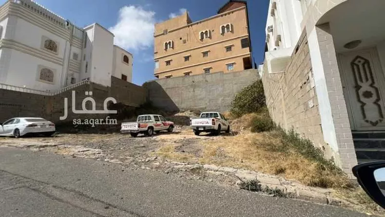 أرض للبيع في شارع شارع النعيمي, حي ذرة, مدينة أبها, منطقة عسير