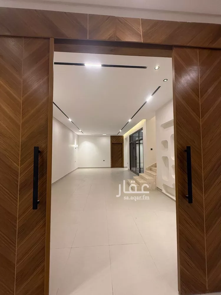 فيلا للبيع في شارع السيل الكبير, حي المهدية, مدينة الرياض, منطقة الرياض صورة 5