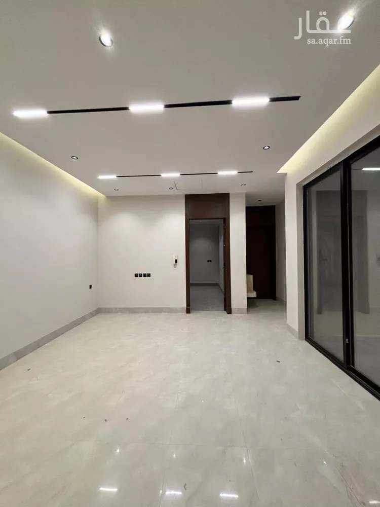 فيلا للبيع في شارع السيل الكبير, حي المهدية, مدينة الرياض, منطقة الرياض صورة 4