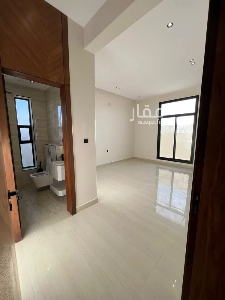 فيلا للبيع في شارع السيل الكبير, حي المهدية, مدينة الرياض, منطقة الرياض صورة 3