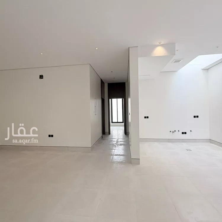 دور للبيع في شارع عائشة بنت ابي بكر, حي شبرا, مدينة الرياض, منطقة الرياض صورة 3