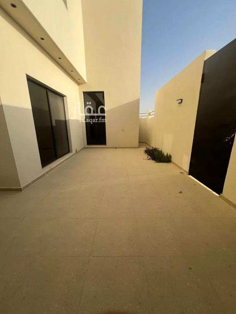 فيلا للبيع في شارع محمد بن أبي بكر القيم, حي المهدية, مدينة الرياض, منطقة الرياض صورة 3