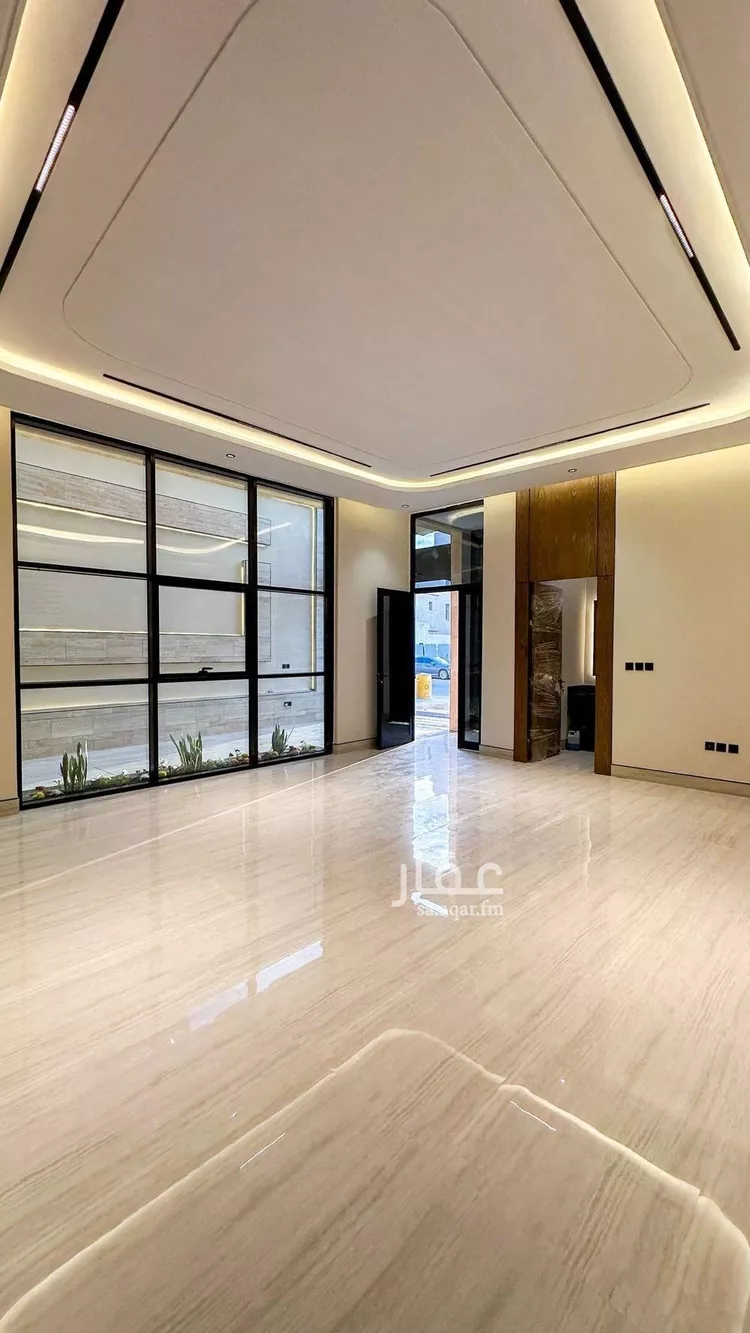 فيلا للبيع في شارع إسماعيل بن أبي الغنائم, حي المهدية, مدينة الرياض, منطقة الرياض 8