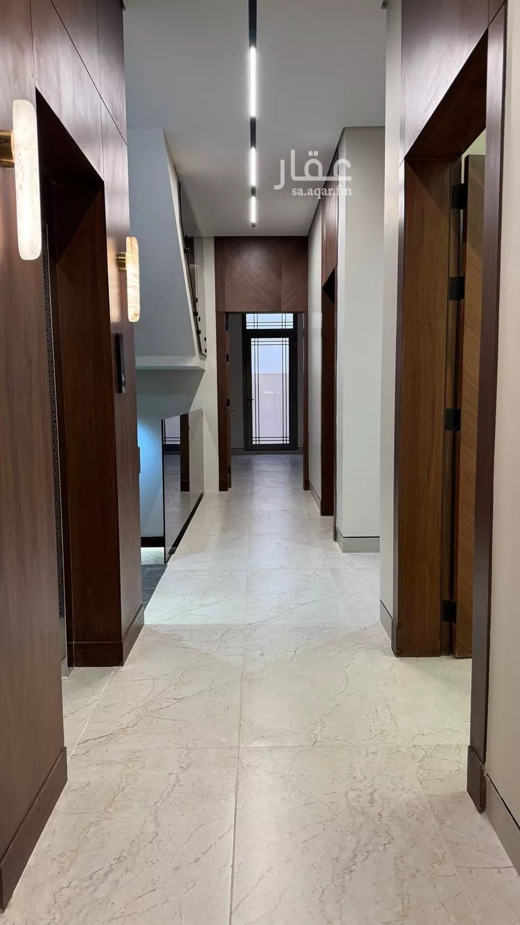 فيلا للبيع في شارع ضوء الصباح, حي المهدية, مدينة الرياض, منطقة الرياض صورة 5