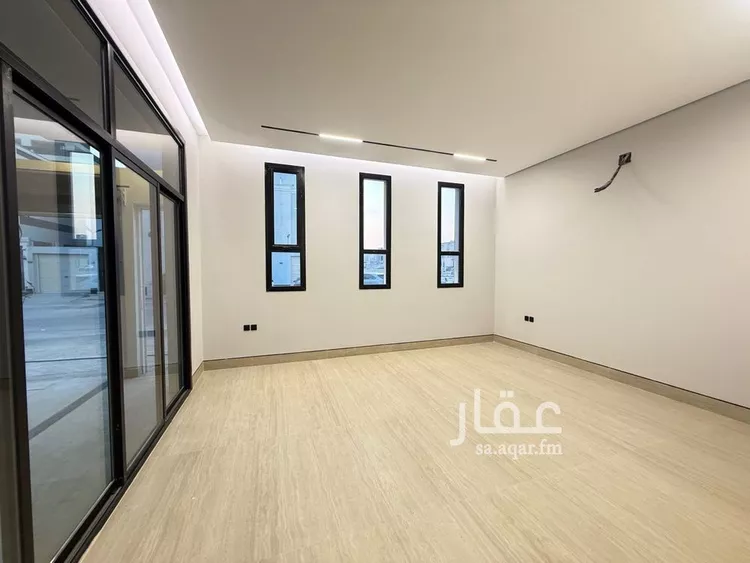 فيلا للبيع في شارع عمر بن عبدالقادر مفتي, حي المهدية, مدينة الرياض, منطقة الرياض صورة 5