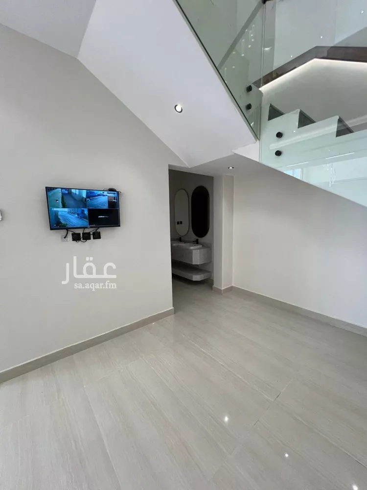 فيلا للبيع في شارع السيل الكبير, حي المهدية, مدينة الرياض, منطقة الرياض 25
