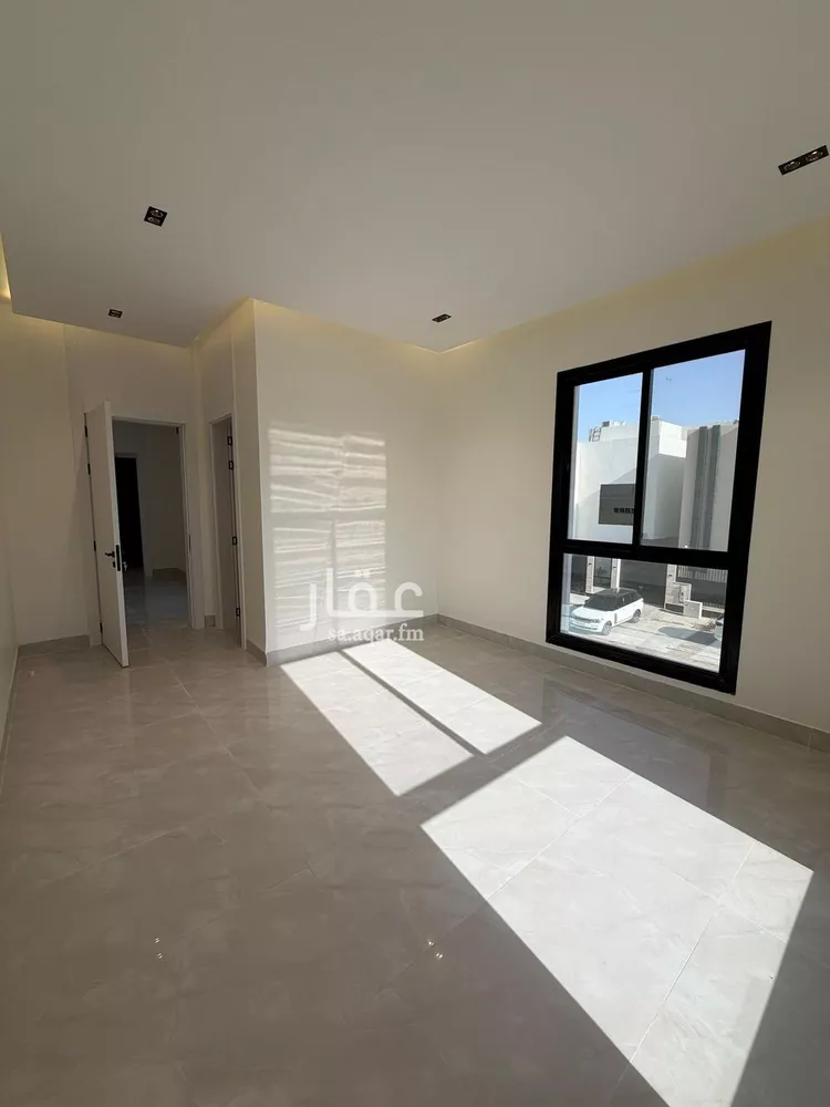 فيلا للبيع في شارع محمد بن أبي بكر القيم, حي المهدية, مدينة الرياض, منطقة الرياض صورة 3