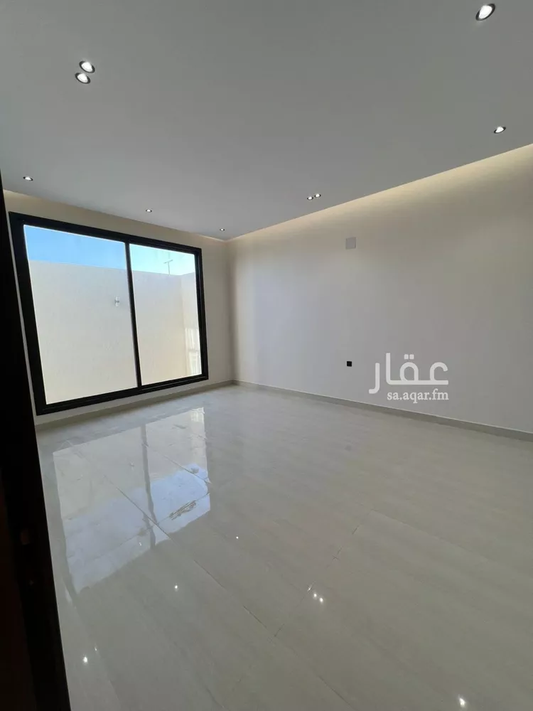 فيلا للبيع في شارع السيل الكبير, حي المهدية, مدينة الرياض, منطقة الرياض 18