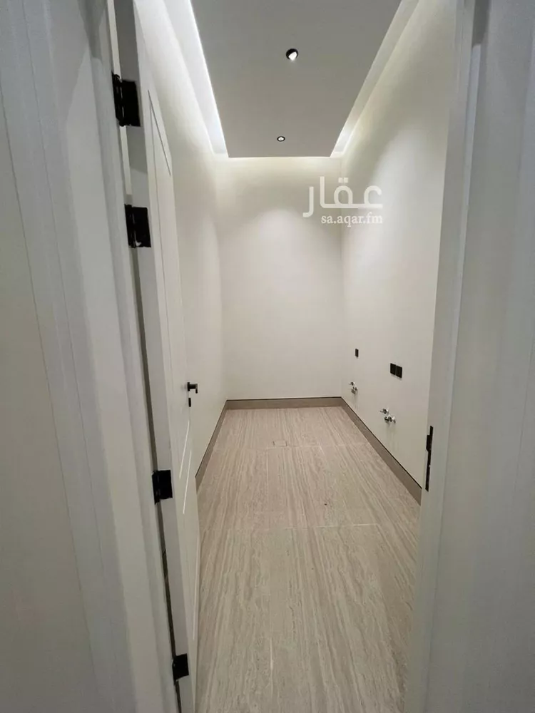فيلا للبيع في شارع محمد بن أبي بكر القيم, حي المهدية, مدينة الرياض, منطقة الرياض 10