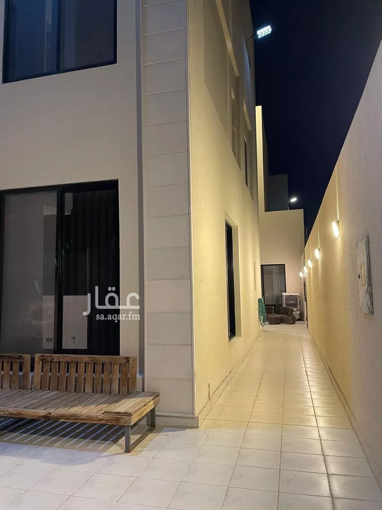 فيلا للبيع في شارع أبي موسى المديني, حي المهدية, مدينة الرياض, منطقة الرياض صورة 3