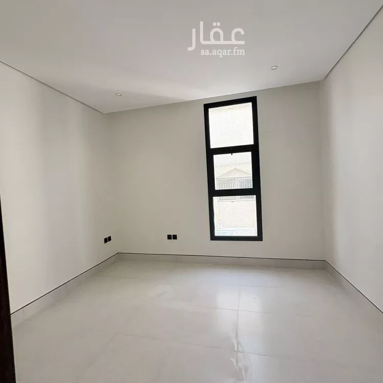 دور للبيع في شارع عائشة بنت ابي بكر, حي شبرا, مدينة الرياض, منطقة الرياض صورة 4