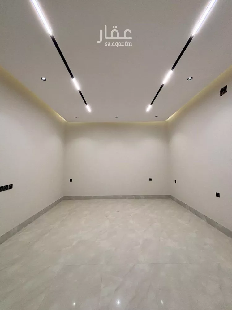 فيلا للبيع في شارع السيل الكبير, حي المهدية, مدينة الرياض, منطقة الرياض صورة 3