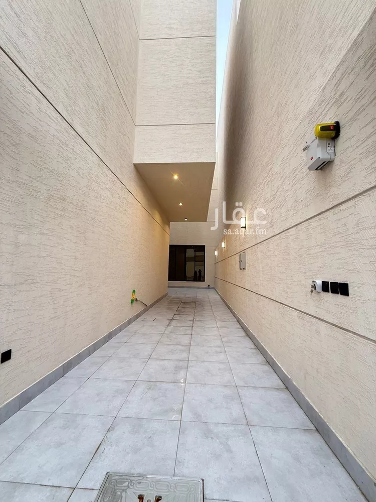 فيلا للبيع في شارع أبي الحسن الأسفرائيني, حي المهدية, مدينة الرياض, منطقة الرياض صورة 5