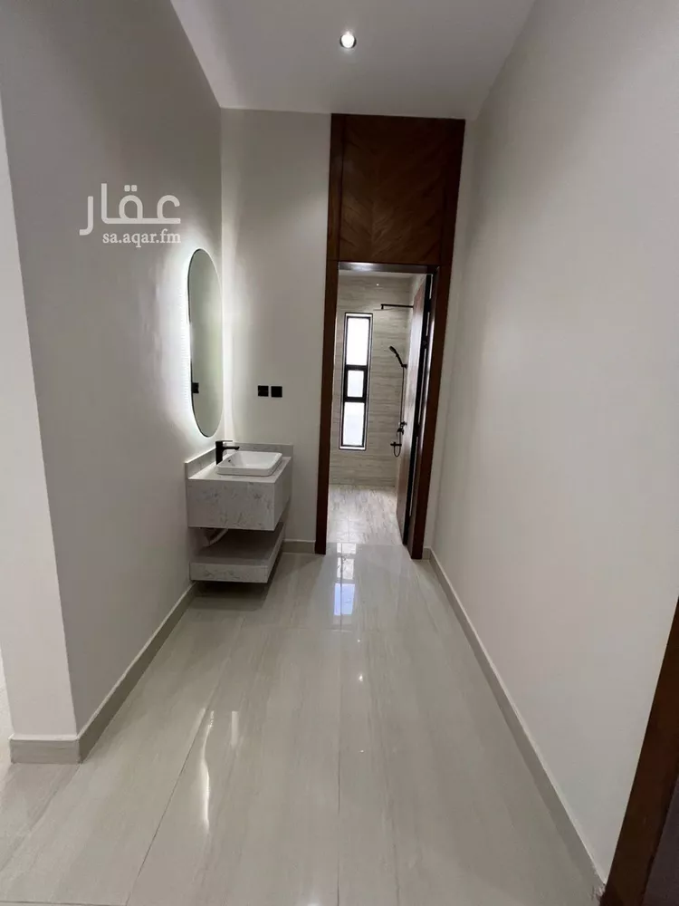 فيلا للبيع في شارع السيل الكبير, حي المهدية, مدينة الرياض, منطقة الرياض 11