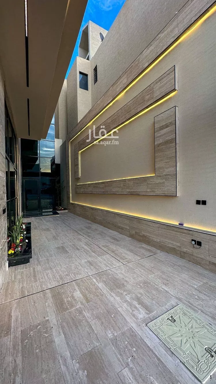 فيلا للبيع في شارع إسماعيل بن أبي الغنائم, حي المهدية, مدينة الرياض, منطقة الرياض صورة 3