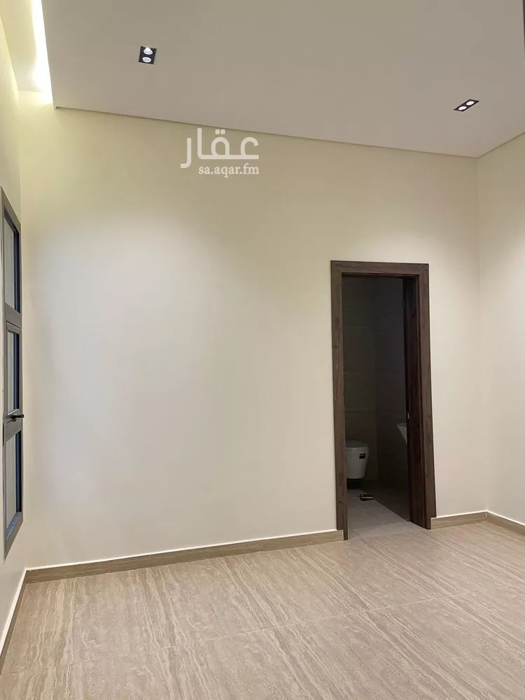 Floor for Sale in Riyadh Az Zahrah 8