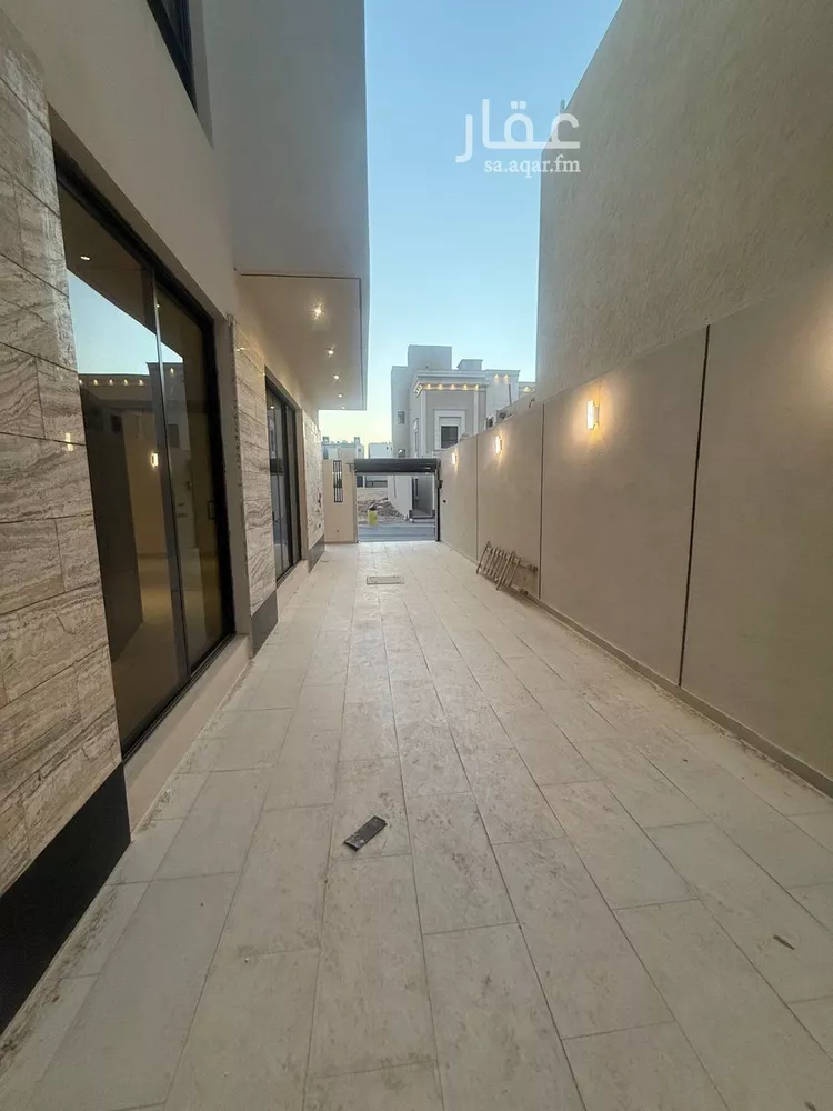 فيلا للبيع في شارع السيل الكبير, حي المهدية, مدينة الرياض, منطقة الرياض صورة 3