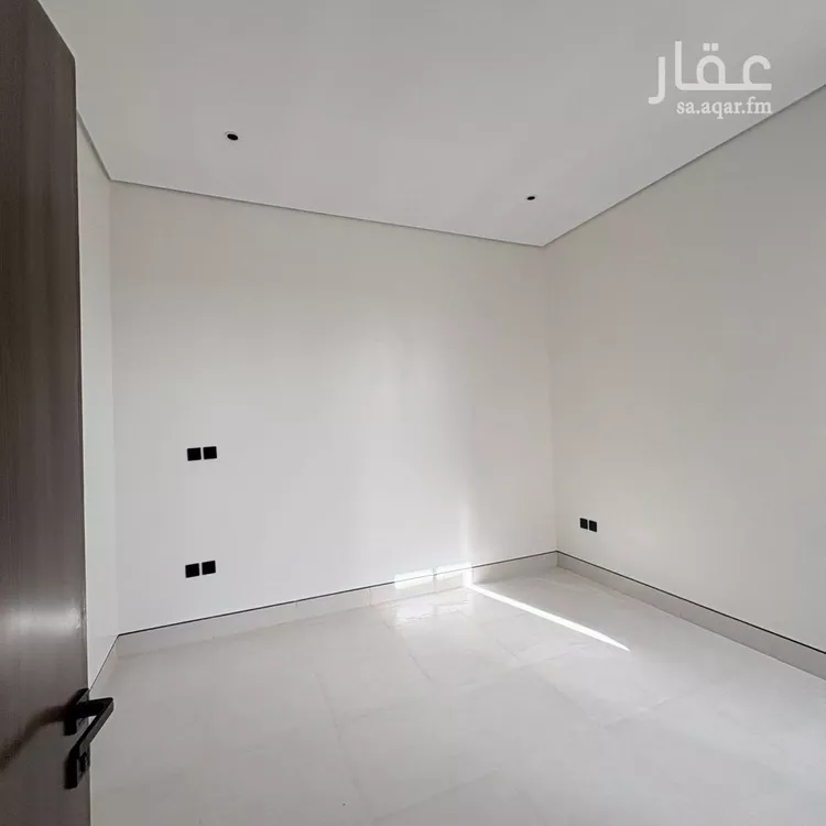 دور للبيع في شارع عائشة بنت ابي بكر, حي شبرا, مدينة الرياض, منطقة الرياض صورة 5