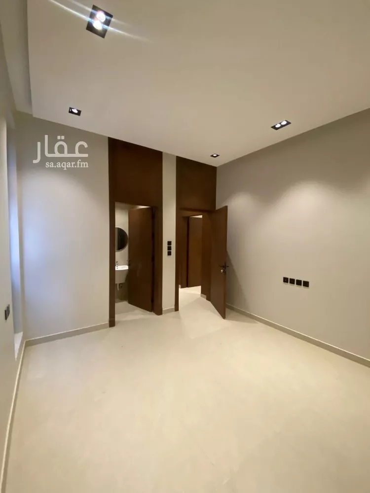 فيلا للبيع في شارع فؤاد محمد عمر توفيق, حي المهدية, مدينة الرياض, منطقة الرياض صورة 5