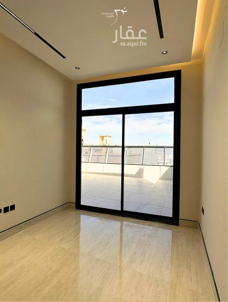 فيلا للبيع في شارع المظفر بن النموذج, حي المهدية, مدينة الرياض, منطقة الرياض 25