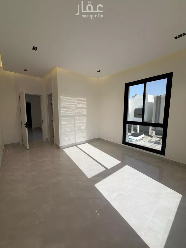 فيلا للبيع في شارع محمد بن أبي بكر القيم, حي المهدية, مدينة الرياض, منطقة الرياض صورة 3