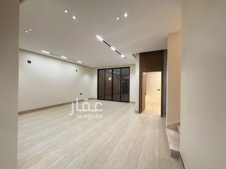 فيلا للبيع في شارع السيل الكبير, حي المهدية, مدينة الرياض, منطقة الرياض صورة 5