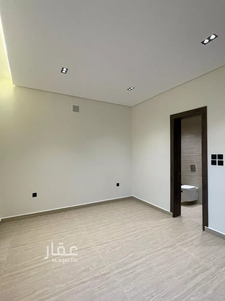 Floor for Sale in Riyadh Az Zahrah 6