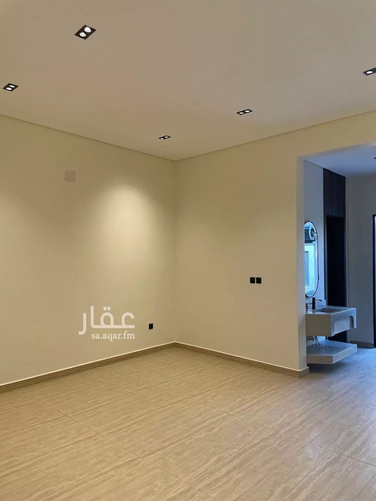 Floor for Sale in Riyadh Az Zahrah 25
