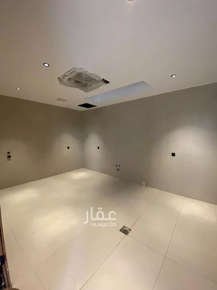 فيلا للبيع في شارع محمد بن هبة الله, حي المهدية, مدينة الرياض, منطقة الرياض صورة 5