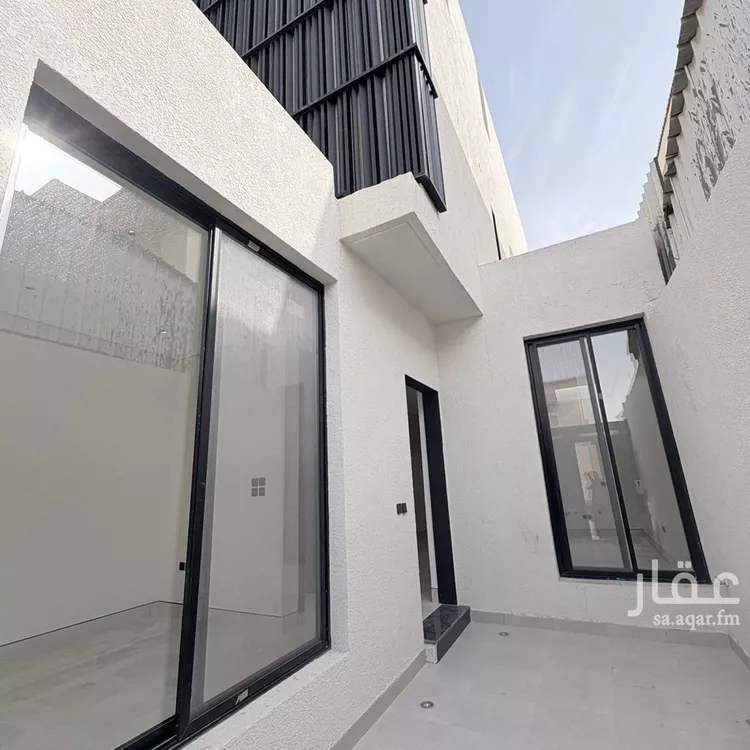 دور للبيع في شارع عائشة بنت ابي بكر, حي شبرا, مدينة الرياض, منطقة الرياض صورة 2