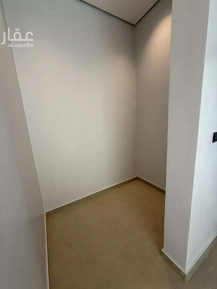 فيلا للبيع في شارع محمد بن أبي بكر القيم, حي المهدية, مدينة الرياض, منطقة الرياض صورة 5