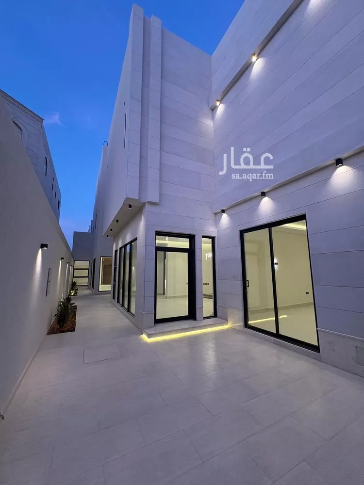 فيلا للبيع في شارع عمر بن يوسف المقرئ, حي المهدية, مدينة الرياض, منطقة الرياض صورة 4