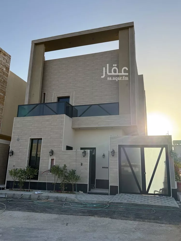 فيلا للبيع في شارع السيل الكبير, حي المهدية, مدينة الرياض, منطقة الرياض صورة 2