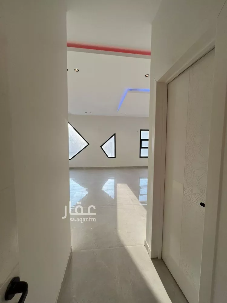 Villa for Sale in Riyadh Al Mahdiyah صورة 3