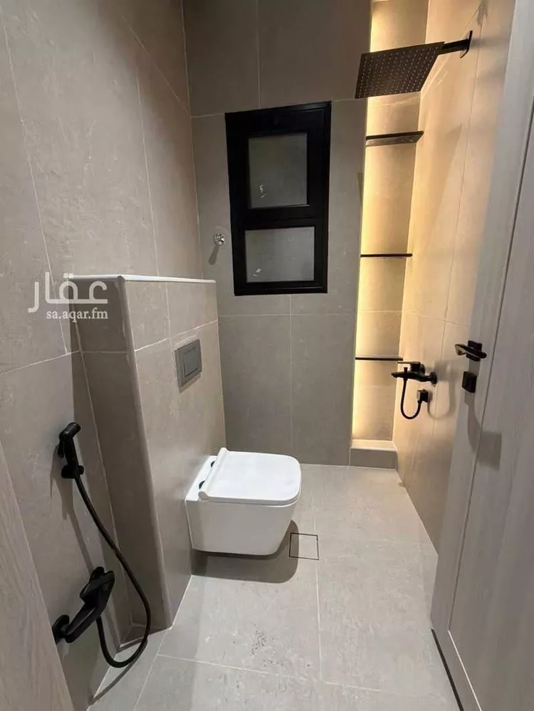 فيلا للبيع في شارع نافع بن صبرة, حي طيبة, مدينة الدمام, المنطقة الشرقية صورة 5