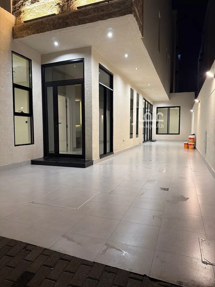 فيلا للبيع في شارع نافع بن صبرة, حي طيبة, مدينة الدمام, المنطقة الشرقية صورة 3