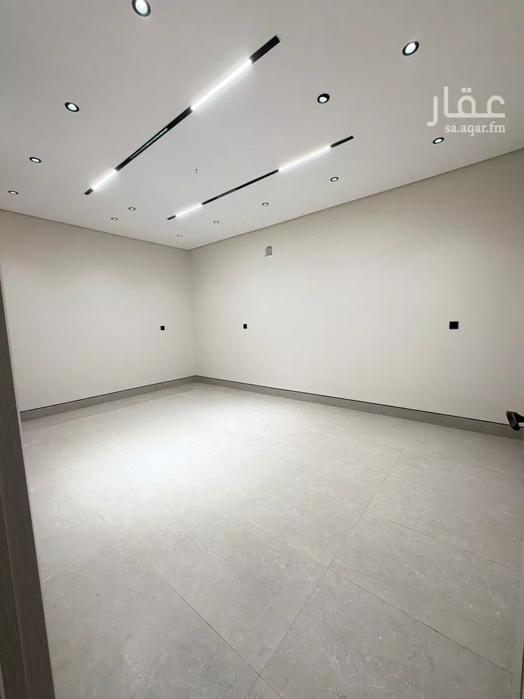 فيلا للبيع في شارع نافع بن صبرة, حي طيبة, مدينة الدمام, المنطقة الشرقية صورة 4