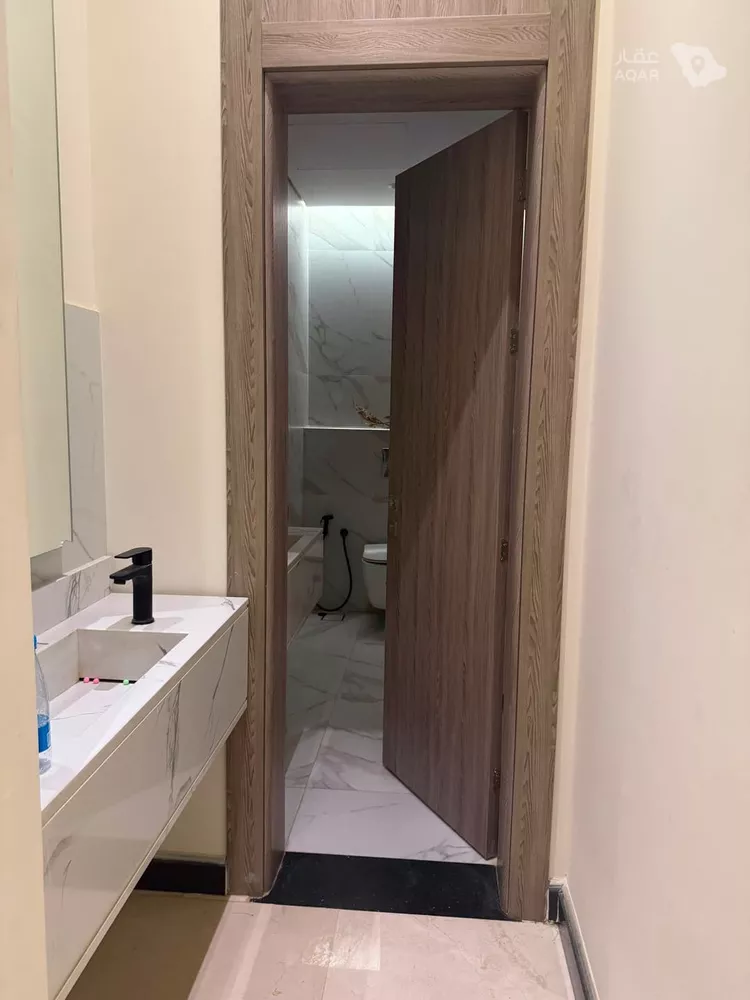 شقة للإيجار في شارع ابن الزهراوي, حي عرقة, مدينة الرياض, منطقة الرياض 5